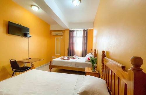 Roseau Hotel | La Flamboyant Hotel
