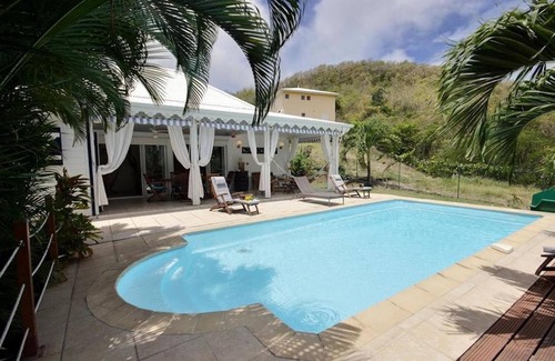 Sainte-Anne Villa | 'La Flamboyante' villa