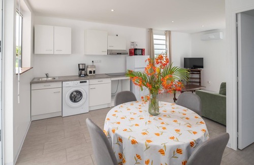 Morne-A-l'Eau House | La fleur des îles - Maison Climatisé pour 4