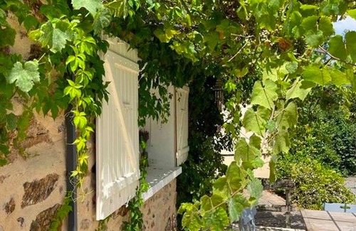 Chiddes House | La Fleur Sauvage - Romantic Holiday Cottage Morvan