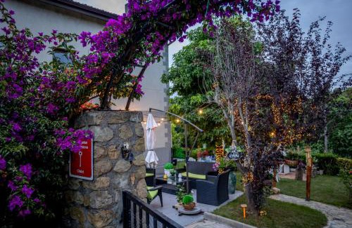 Prases House | La Flor de Toranzo "Vive los Valles Pasiegos"