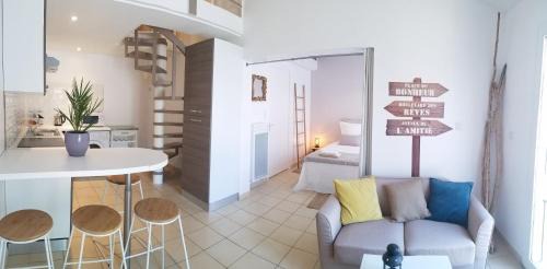 Saint-Maurice-sur-Eygues House | LA FONTAINE AU LOUP