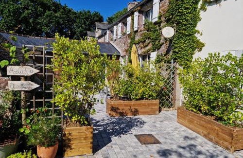 Pleherel-Plage-Vieux-Bourg Bed & Breakfast | La Fontaine de Resnel
