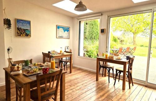 Pleherel-Plage-Vieux-Bourg Bed & Breakfast | La Fontaine de Resnel