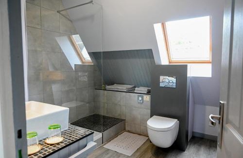 Tessy-sur-Vire Bed & Breakfast | La Fontaine Dort