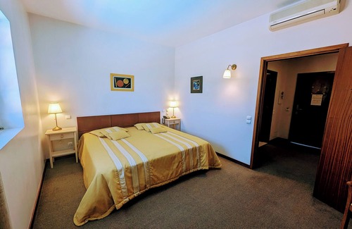 Esmoriz Hotel | La Fontaine Hotel