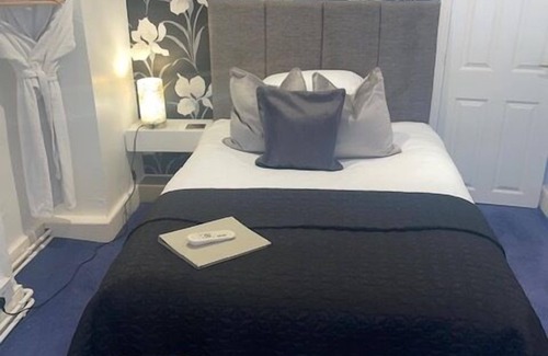 Wantage House | La Fontana Italian Restaurant With Rooms
