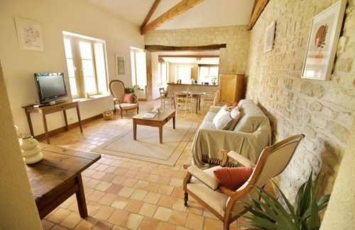 Nieul-sur-l'Autise House | LA FORGE: 4-star self-catering cottage with swimming pool in Vendée
