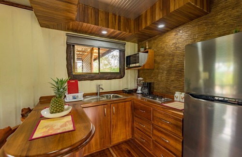 La Fortuna Villa | La Fortuna Couples Getaway with private hot tub!