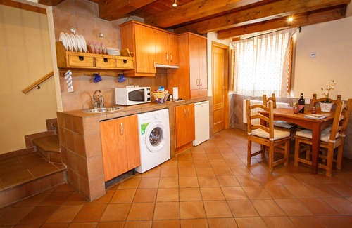 Pinuecar House | La Fragua is a beautiful little house with a gable roof built in stone and wood