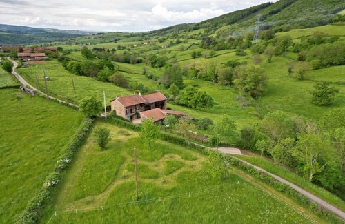 Bourgvilain House | la Framboisine - Bourgvilain