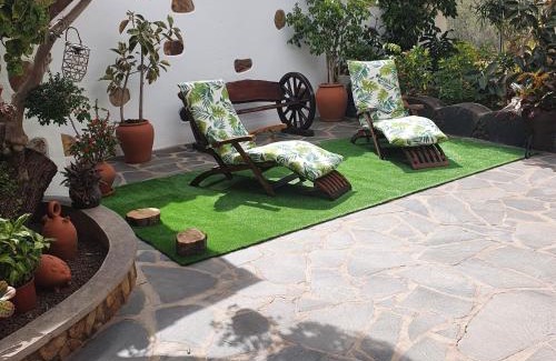 Santa Lucia House | La Gallania de Papá Pepe