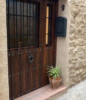 Arnes House | La gallina