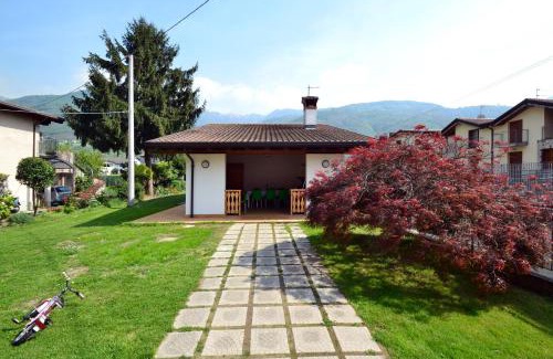 Artogne House | La Gallina