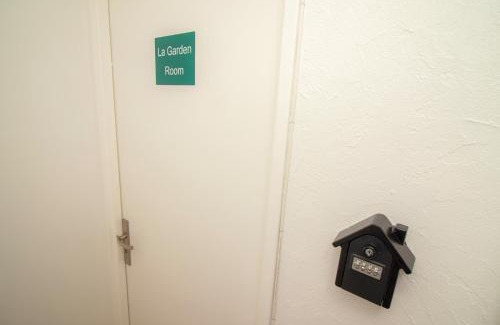 Le Plessis-Robinson House | La Garden Room Logement en Colocation