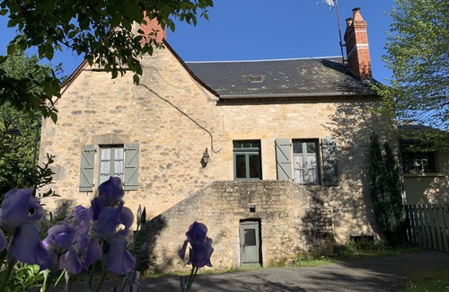 Salles-Courbaties House | La Gastine