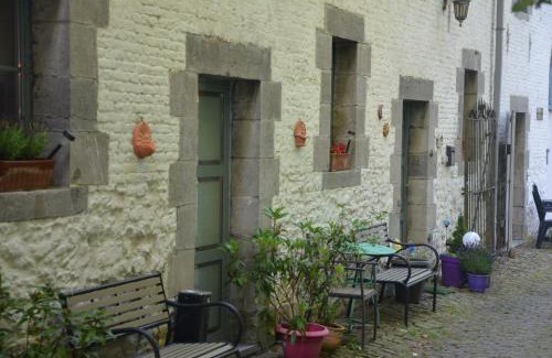 Ragnies Bed & Breakfast | La Gentilhommière du Château de Ragnies