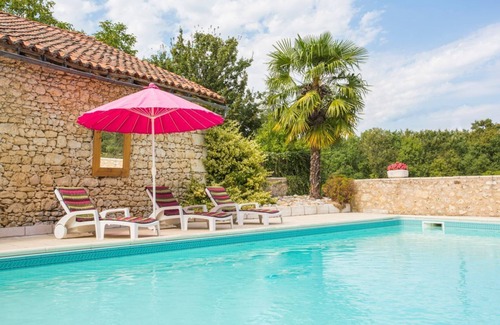 Valeuil Villa | La Gerbaudie - Four Bedroom Villa, Sleeps 10