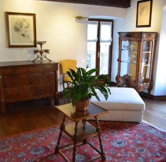 Santa Maria Maggiore Apartment | La Ghirba