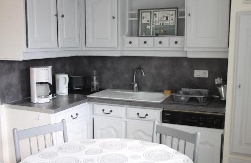 Bazincourt-sur-Saulx House | La Goélette