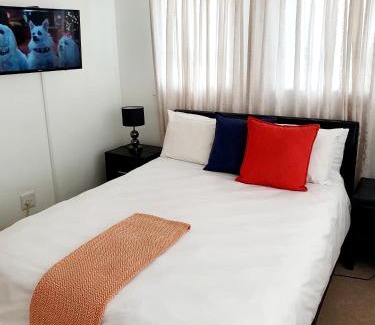Bluewater Bay House | La Grace Executive Guesthouse
