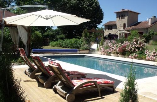Confolens House | La Grange Terrou