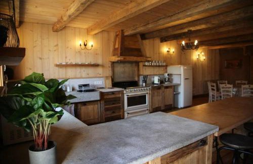 Les Fourgs Apartment | La Grande Marguerite