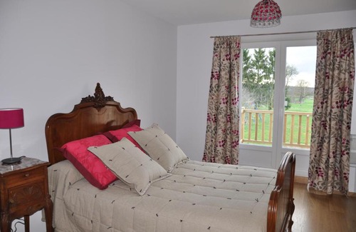 Athienville Bed & Breakfast | la grange aux hirondelles