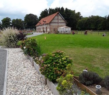 Thiergeville House | la grange aux hortensias