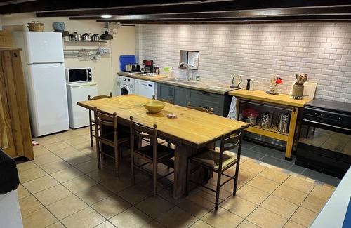 Saint-Estephe Cottage | La Grange, charming spacious 5 bedroom Gite in Saint-Estephe 24360 Dordognen n n