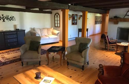 Wakefield Bed & Breakfast | La Grange Country Inn