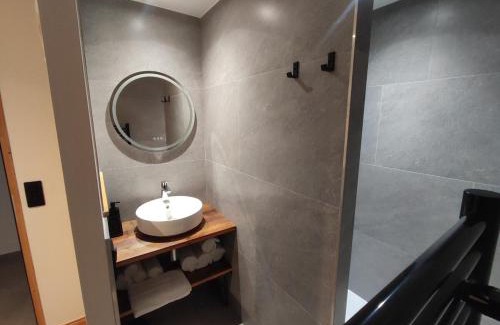 Bourg-Saint-Maurice House | La grange d'Ernestia