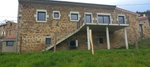 Monts du Pilat House | La Grange de Léobin