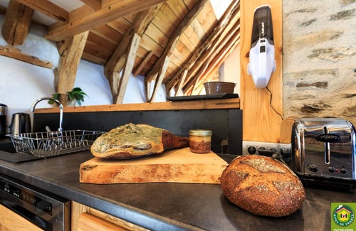 Orcival Other | La Grange - ORCIVAL - Gîte