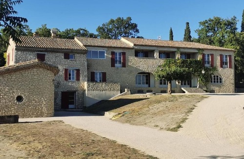 Velleron Apartment | La Grangette