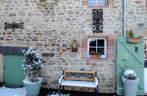 Menat Bed & Breakfast | La grenouille amoureuse