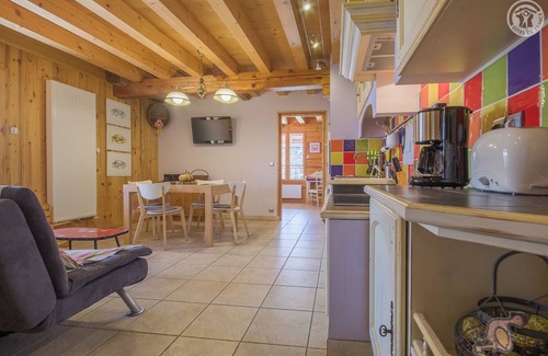 Clery House | LA GRIVE - CLERY - Gîte
