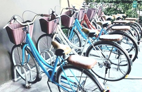 Khao Takiab Condo | La Habana Condo1 BR 4 guests, 3 min walk to Beach,easy to go Cicada Market .,