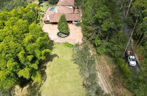 Retiro Villa | La Hacienda Colonial Pool and Great View