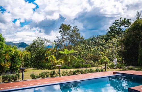 Retiro Villa | La Hacienda Colonial Pool and Great View