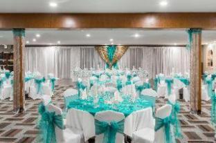 Edenvale Hotel | La Hacienda San Jose Silicon Valley