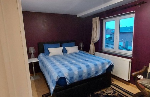 Crisnee House | "la Halte Des Anges" 3 Bedrooms 6 People