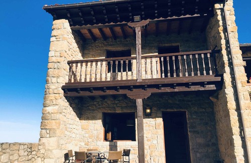 Villanueva House | La Helguera Vacation Home
