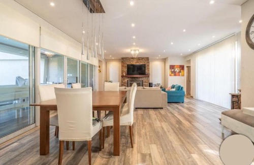 Pinamar House | LA HERRADURA CON PISCINA