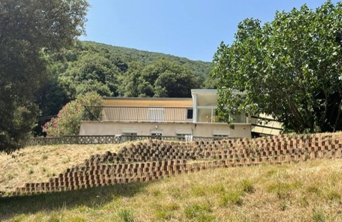 Cabrespine House | La Hollandaise, House with swimming pool, not overlooked