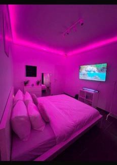 Jemeppe-sur-Meuse Apartment | La home White Jacuzzi