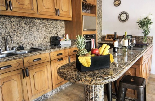 Casco Viejo Apartment | La Isabela Suites