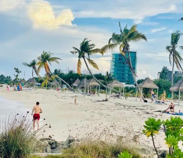 Guraidhoo Hotel | La Isla Tropica