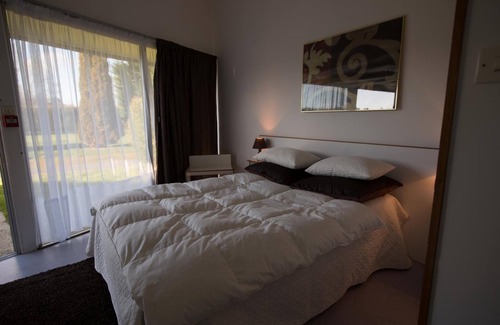 Saint-Aignan-de-Cramesnil Hotel | La Jalousie