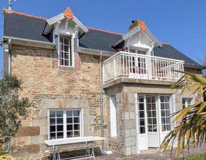 Vains House | La Jeannette